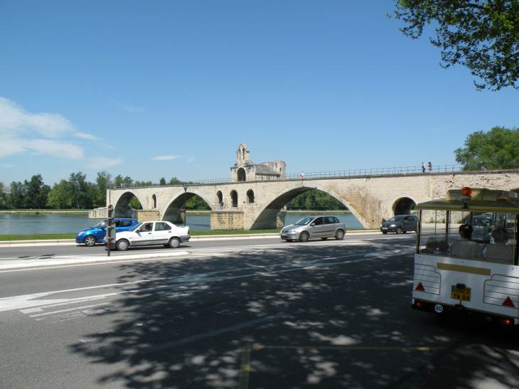  Le Pont d'Avignon